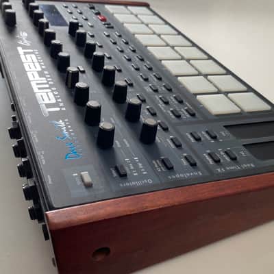 Dave Smith Instruments Tempest 6-Voice Drum Machine 2011 - 2018 - Black with Wood Sides image 6