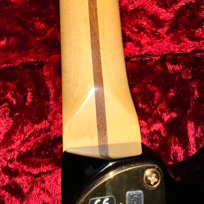 Fender 60th Anniversary Commemorative American Standard Stratocaster with Gold Hardware, Maple Fretboard 2014 - 2-Color Sunburst image 17
