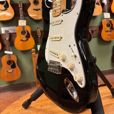 1981 Fender Stratocaster with Maple Fretboard Black image 8