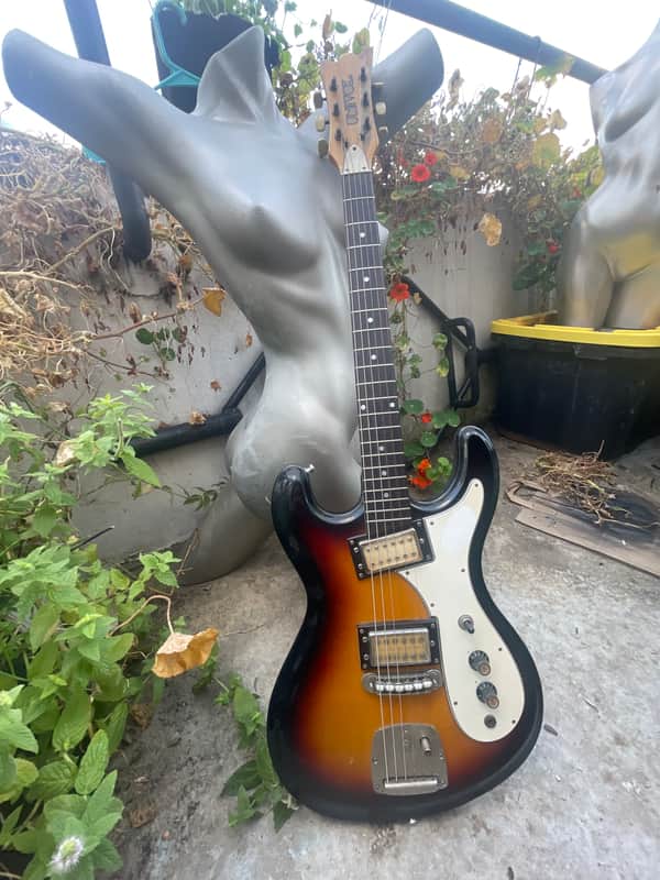 Univox Hi-Flier Phase III