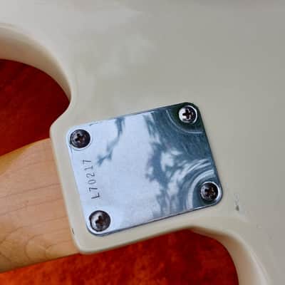 Fender Jazz Bass L-series 1965 - Olympic white refin image 24