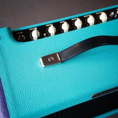 Fender Limited Edition Blues Junior IV - Two Tone Purple/Seafoam image 3
