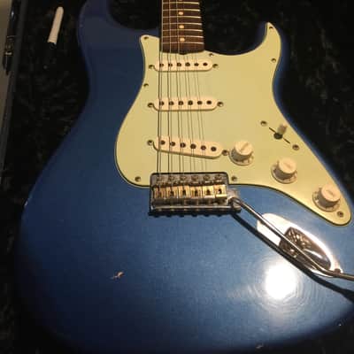 Fender Custom Shop 1959 Stratocaster 2005 NAMM Limited Edition Lake Placid Blue Relic image 2