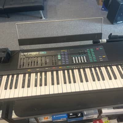 Vintage Yamaha PSR-36 FM Synthesizer