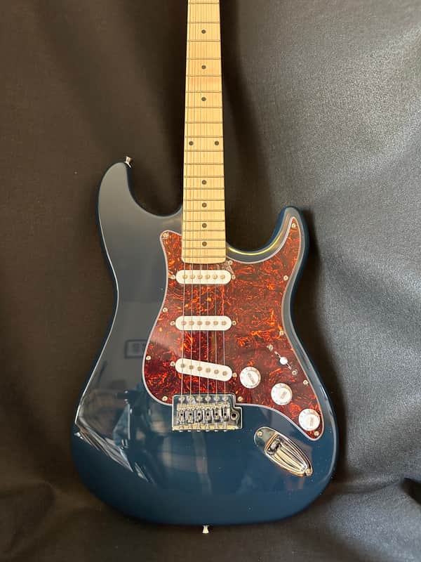 Nashville Guitar Works NGW135 BL Maple Fingerboard image 1