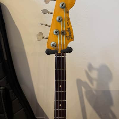 Fender Custom Shop 1961 Jazz Bass Heavy Relic 3-Tone Sunburst with Case image 7