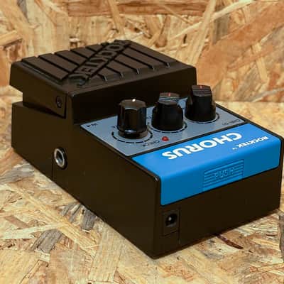 Pre Owned Rocktek Chorus image 3