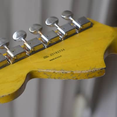 American Fender Stratocaster Relic Nitro Lime Squeezer Green Sparkle SSS-CS 54'S image 21