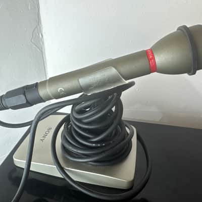 Vintage Dynamic Omnidirectional Microphone image 7