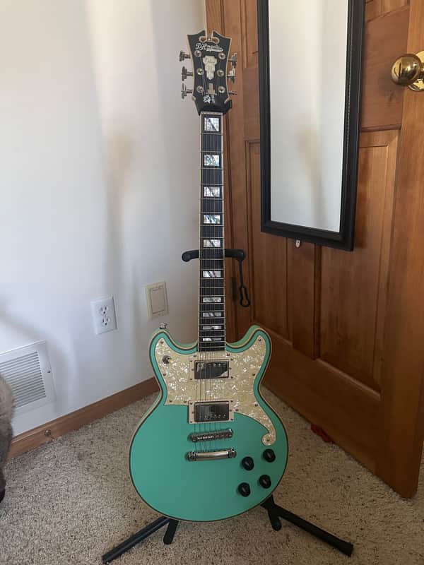 D'Angelico Deluxe Brighton LE 2020 - Matte Surf Green image 1