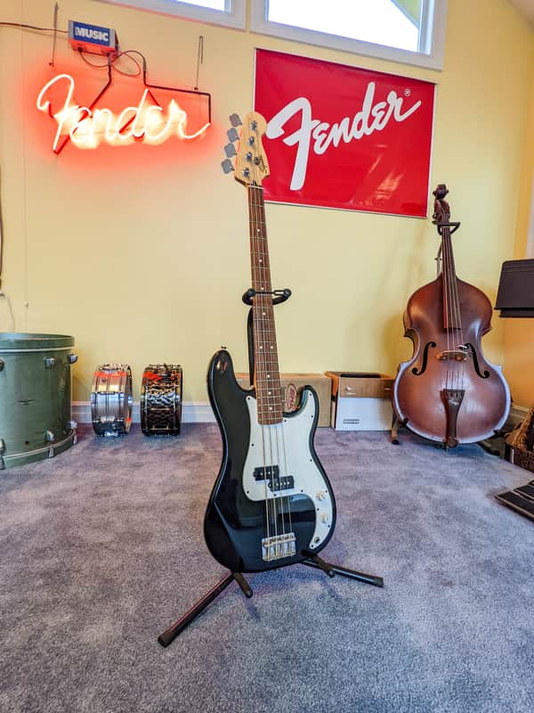 Squier Mexican P Bass 1998 Gloss Black image 1