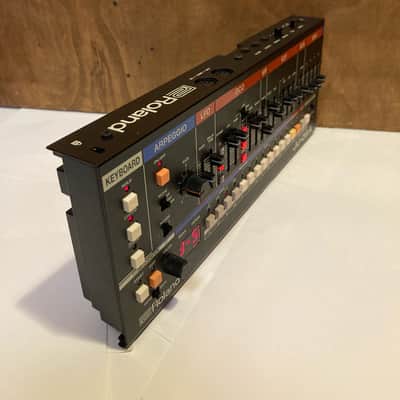 Roland JU-06A Boutique Series Synthesizer Module 2019 - Present - Black