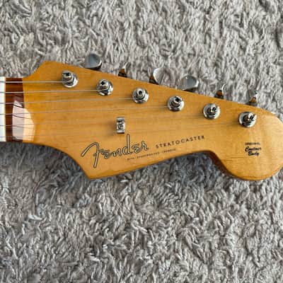 Fender Vintera ‘60s Stratocaster 2021 MIM Sunburst Pau Ferro Fretboard Guitar image 5
