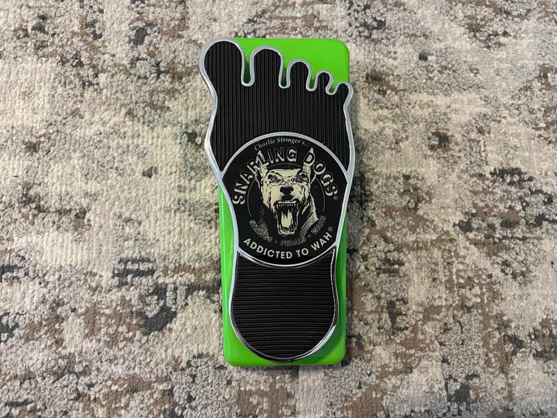 Snarling Dogs Wonder Wah