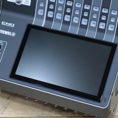 Yamaha DM3 Dante-Equipped 16 Mono Input Channels Digital Mixing Console w/Box imagen 10