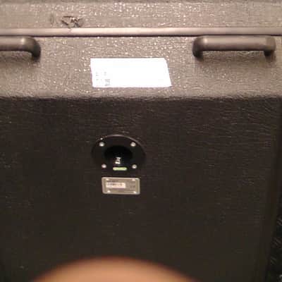 Marshall VBC810 8X10" Bass Speaker Cabinet image 3