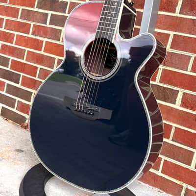 Takamine 2024 LTD, Solar System, Gloss Penumbra Blue Fade, Sitka Spruce Top, Rosewood Back & Sides, Ebony Fretboard, CTF-2N Electronics, Case image 4