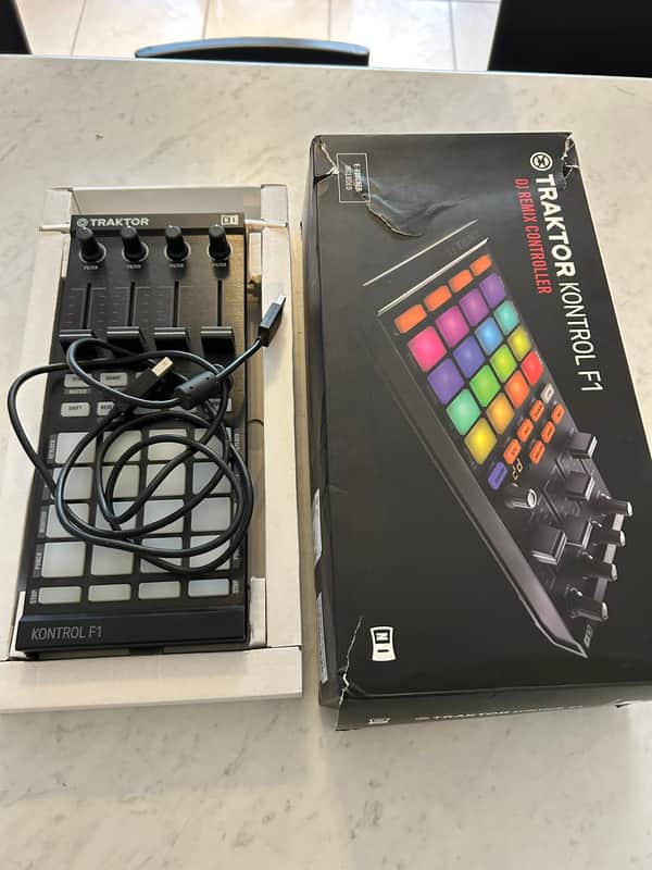 TRAKTOR KONTROL F1 DJコントローラー Native Instruments TRAKTOR KONTROL F1 DJ Controller | Guitar Center