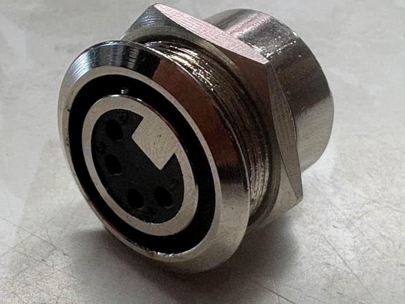 yitkor xlr4f Bild 1