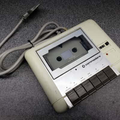 Commodore 64 Computer and Peripherals All Working image 10