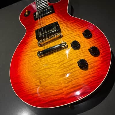 Gibson Custom Les Paul 59 2025 - Cherry burst, TV alpine white back/sides gloss image 2