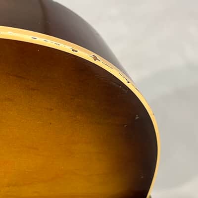 Harmony H8031 oval hole flat back mandolin 1972 - Sunburst image 19