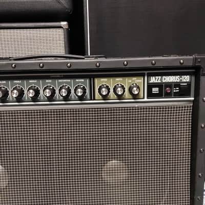 Roland JC-120 Jazz Chorus 2-Channel 120-Watt 2x12" Guitar Combo image 4