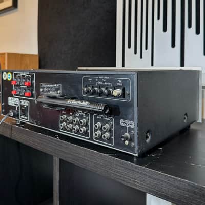 Marantz Model 2218 18-Watt Stereo Solid-State Receiver 1978 - 1979 - Silver with Wood Case image 10