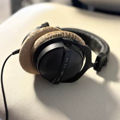 Beyerdynamic DT 770 PRO 80 Ohm Studio Headphones - For Parts/Repair, R Driver image 1