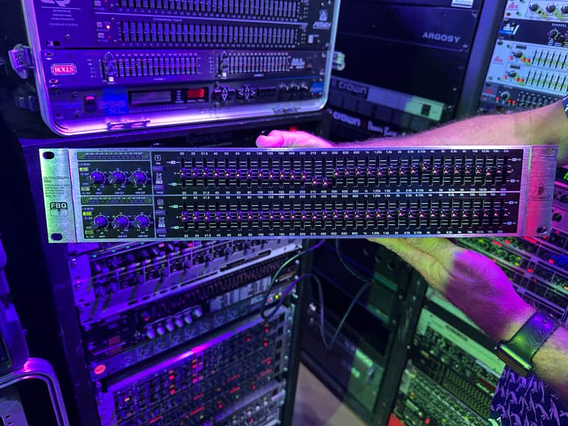 Behringer Ultragraph Pro FBQ3102 31-Band Stereo Graphic EQ | Reverb