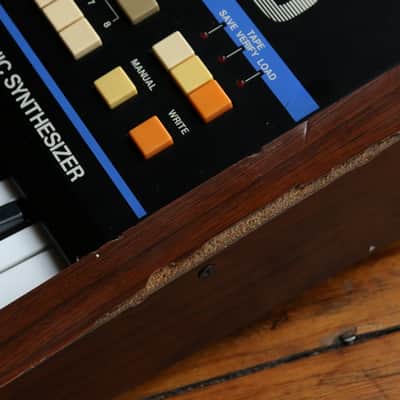 1983 Roland Juno-60 61-Key Polyphonic Synthesizer (Serviced) image 9