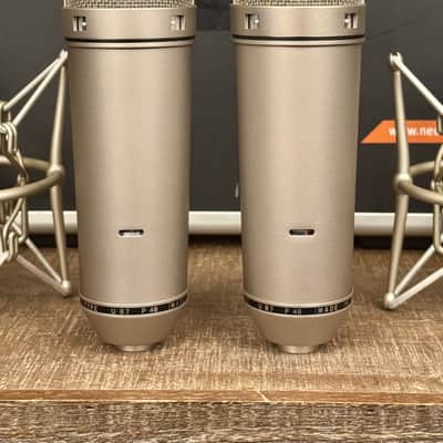 Vintage Neumann U 87 Condenser Microphone Stereo Pair. Close SN. Great Shape U87 1982 Z 48 Shock Mount image 8