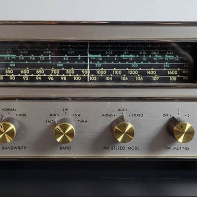 Fisher Fisher R-200-B Professional Series FM-AM and Multiband Tuner 1960s image 2