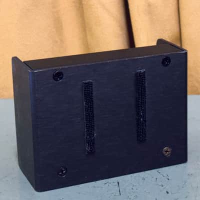 Furman HR-2 Headphone Box image 2