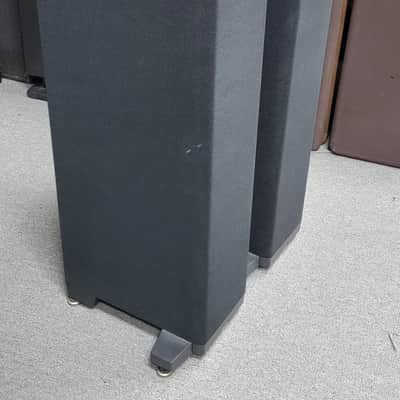 (2) Boston Acoustic VR950 3-Way Floor Standing Speakers image 2