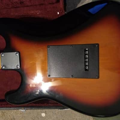 Rare Mid 80's Kramer Stratocaster Sunburst Vintage Guitar w/ original case image 3