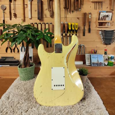Fender Stratocaster - John Cruz '61 Reissue - Olympic White over Sunburst Hvy Relic - 2017 image 7