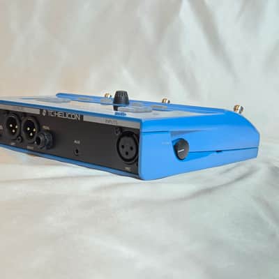TC Helicon VoiceLive Play 2012 - Present - Blue image 3