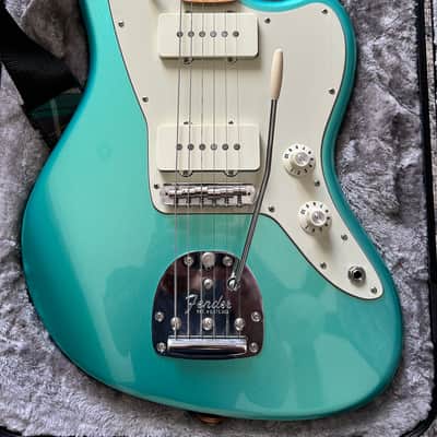 Fender American Professional Jazzmaster with Maple Fretboard 2017 - 2019 - Mystic Seafoam image 2