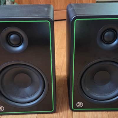 Mackie Focusrite Mackie CR5-X Multimedia Monitors 5" & Focusrite Scarlett 4i4 USB Audio Interface 2020s image 4