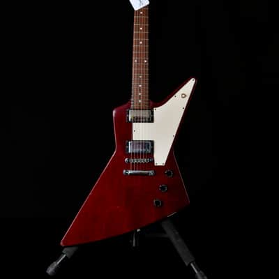 2001 Gibson Explorer '76 in Cherry. Comes with Original Gibson Hardcase. image 2