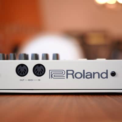 Roland TR-09 Rhythm Composer 2017 - Present - White image 4