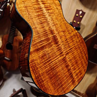 olamestre custom curly redwood & acacia tenor ukulele image 3