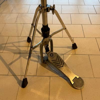 Yamaha HS-740A Medium Weight Single-Braced 3 Leg Hi-Hat Stand 2010s - Chrome image 2