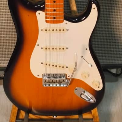 Fender American Vintage '57 Stratocaster 1982 2 Color Sunburst Refin image 3