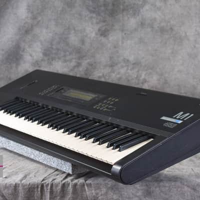 KORG M1 Music Workstation Digital Synthesizer in Good condition image 4