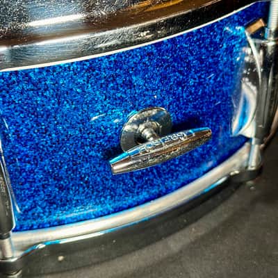 Gretsch Renown 5.5x14 Snare (1962) Blue Sparkle image 8