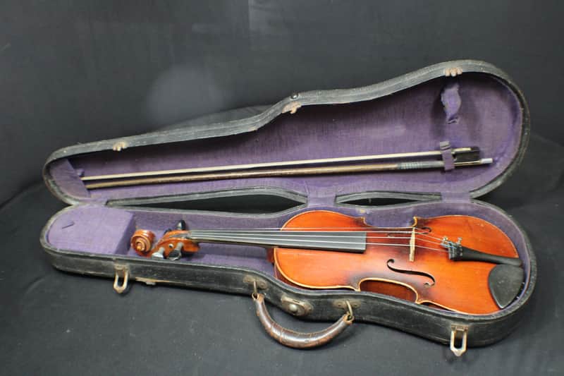 An Antique Antonius Stradivarius 3/4 Size Violin, Bow & Case Ready to Play # 6 V image 1