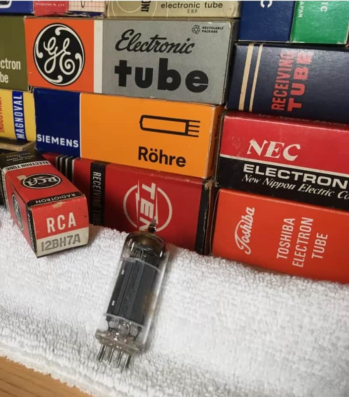 1 x NOS RCA USA 12BH7A ~ Vintage Warm Grail Audio Tube ~ Plugin 12AU7 ECC82 Sub ~ Musical Vintage Warmth Dynamics and Transparency image 1