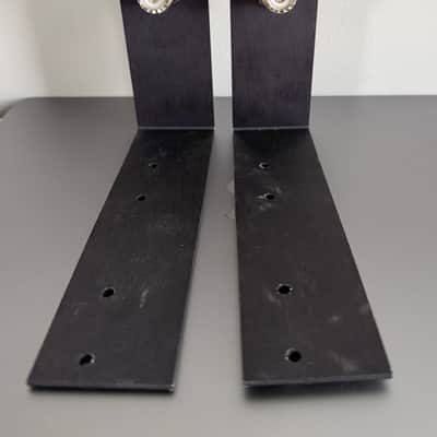 Shure sCS4 wireless receiver rack ears - Black image 5